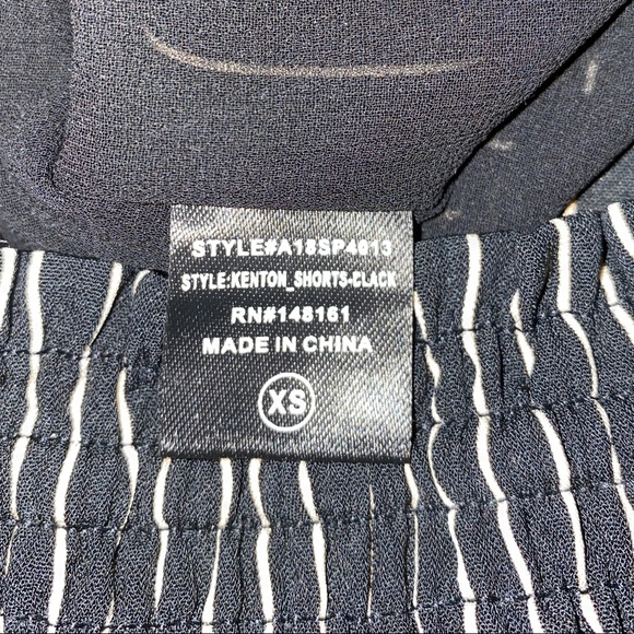 SOLD Asher 100% Poly Elastic Drawstring Pinstripe Shorts - Picture 4 of 4